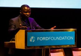 Me Emmanuel Umpula s’addressant au panel des experts à la quinzième session “Mary Robinson” organisée par “Business & Human Rights Resource” à New York